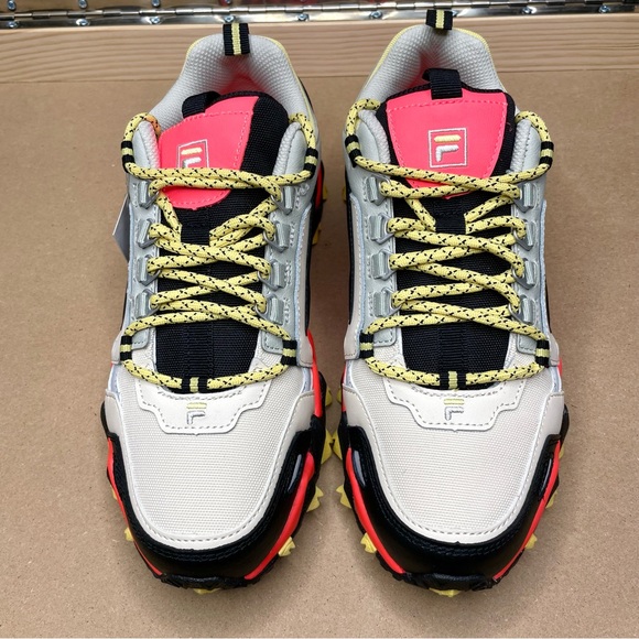 NWT FILA Oakmont TR Sneakers - Sz 8.5 Orange/Mulitcolor - Picture 4 of 10